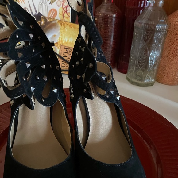 Fancy High Heels - Picture 3 of 4